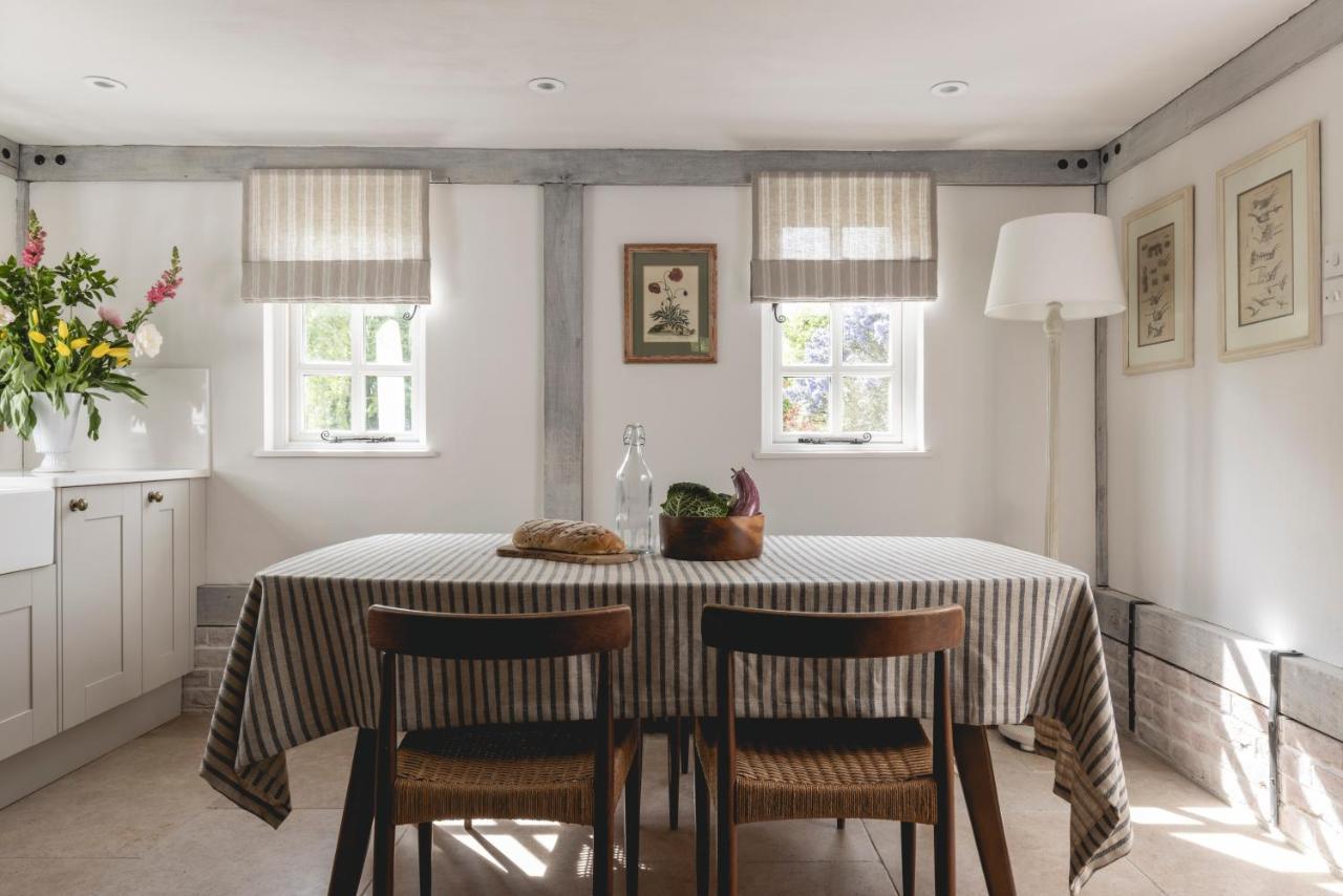 Cosy Cottage With Beautiful Garden, Hottub & Sauna Marden  Εξωτερικό φωτογραφία